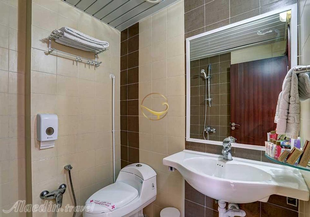 Karimeh Hotel — rooms